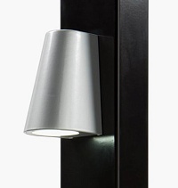 Купить Элегантное LED-освещение Locinox (Бельгия) TRICONE для ворот, цвета zilver и 9005 (черный) в Красноперекопске